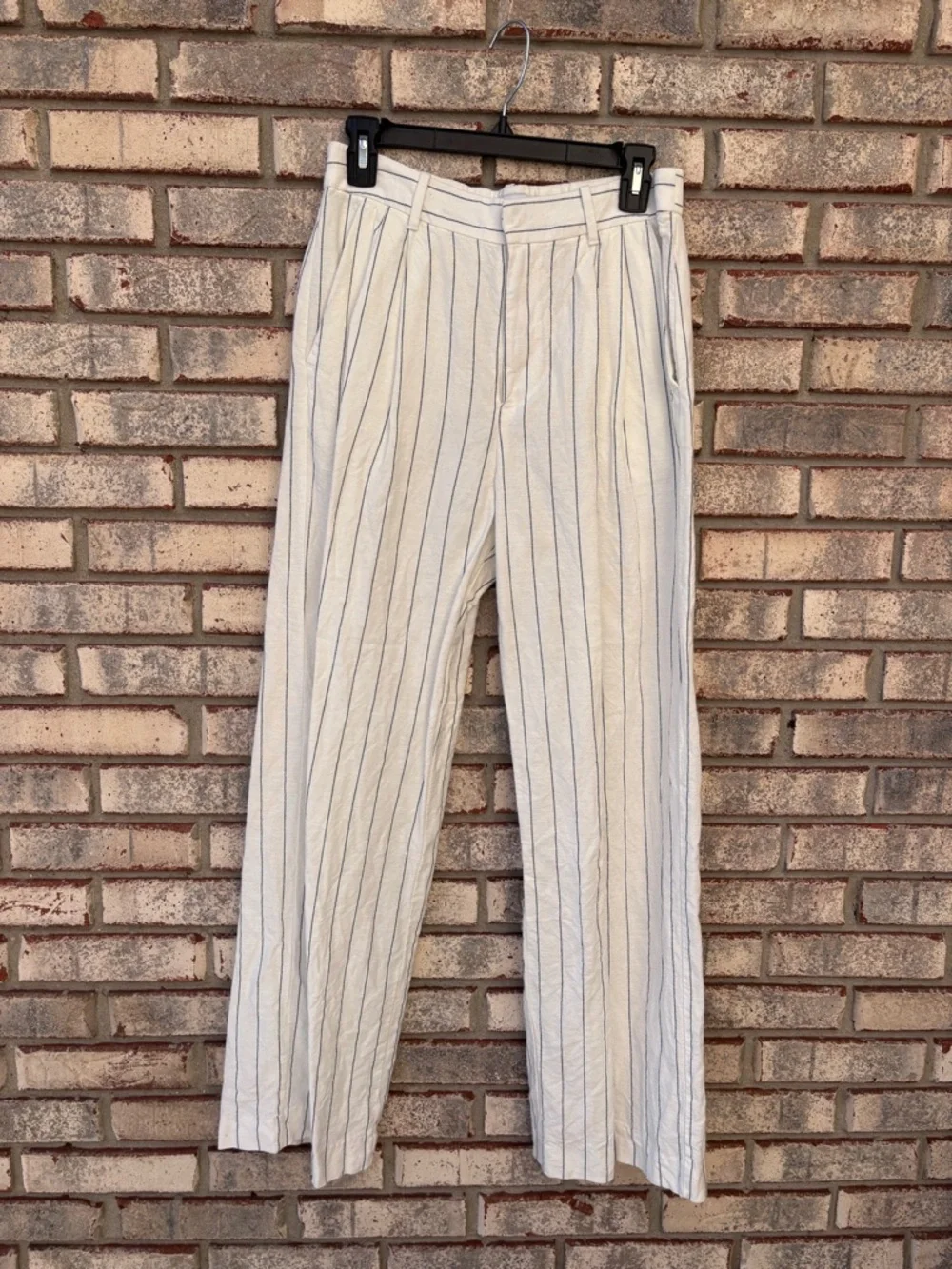 Gap Linen Blend Wide Leg Pleated Pants White Black Pinstripe Coastal Size 4 - Picture 5 of 14